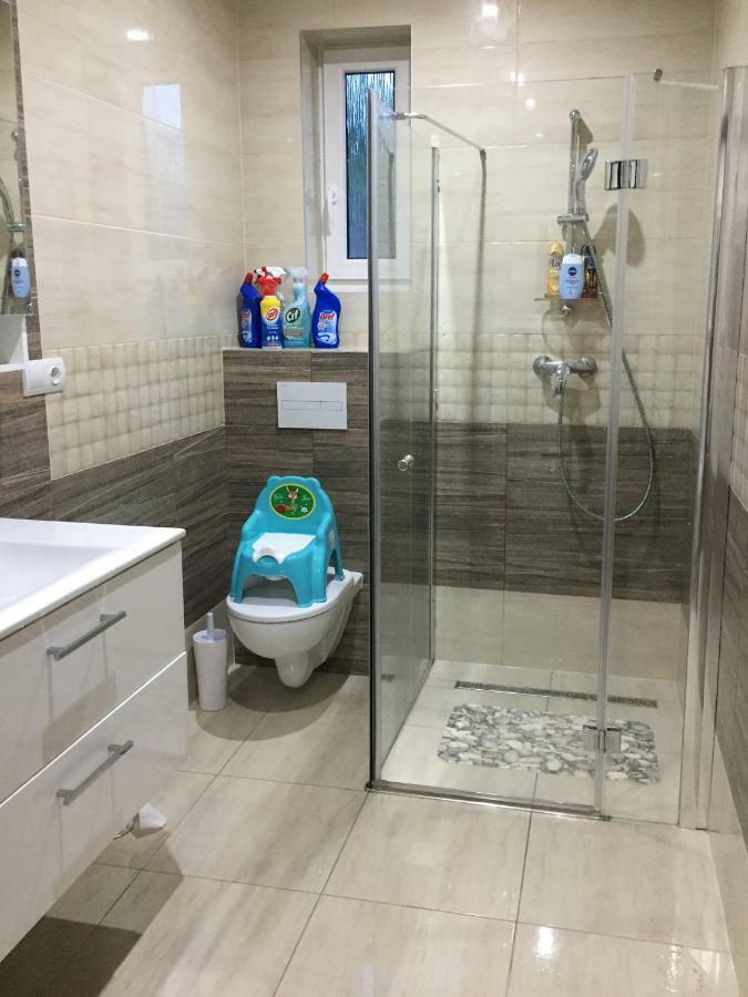 Family Apartments Мито-под-Дюмбьером Экстерьер фото